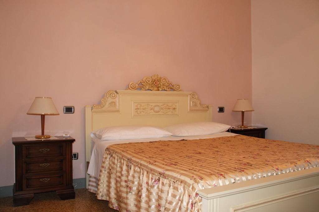 Villa Agriturismo I Chiosi à Comano  Chambre photo